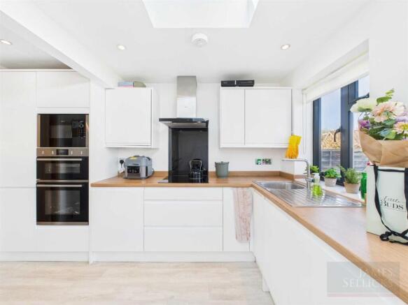 Open plan living kitchen