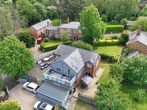 Fox Lodge, Foxton
