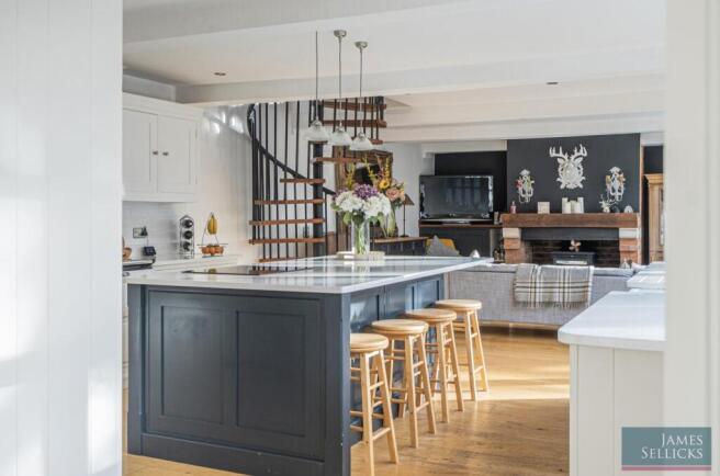 Open-Plan Living/Dining Kitchen