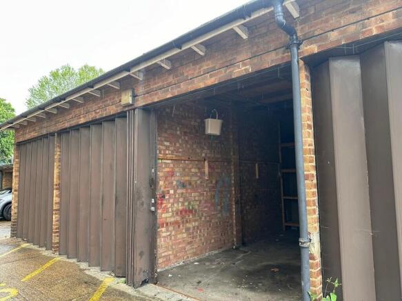 Garage1