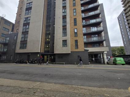 Roding Court, Mill Road