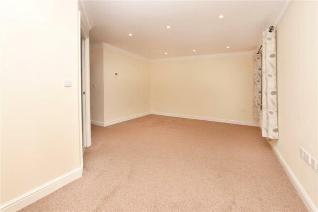 2 Bedroom Apartment For Sale In Queens Avenue Watford