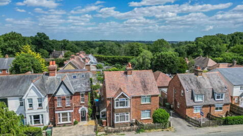 Within Walking Distance Of Bedgebury Forest, Cranbrook