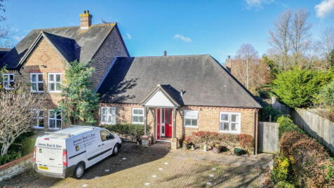 Within A Popular Over 60's Retirement Development In Cranbrook