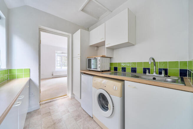 1386315-6-692ed03...