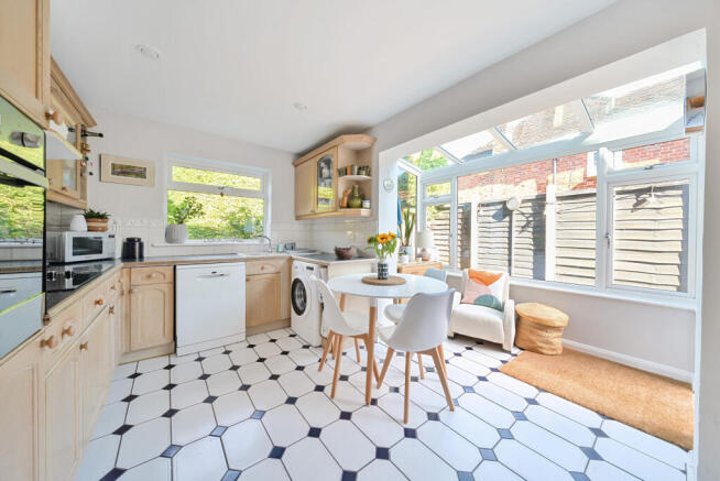 1319241-10-6863a5...