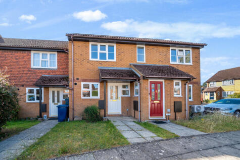 Elizabeth Court, Elizabeth Road, Godalming, GU7