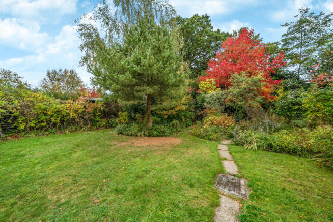 1364649-23-68ee20...