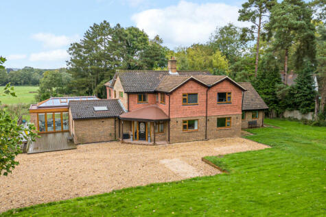 Churt Road, Churt, Farnham, GU10