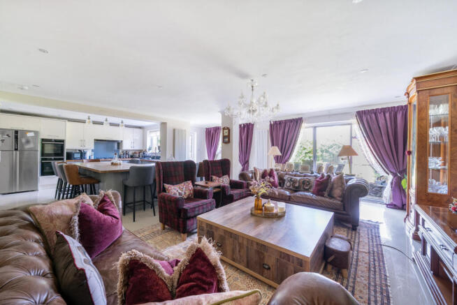 1299911-2-683804c...