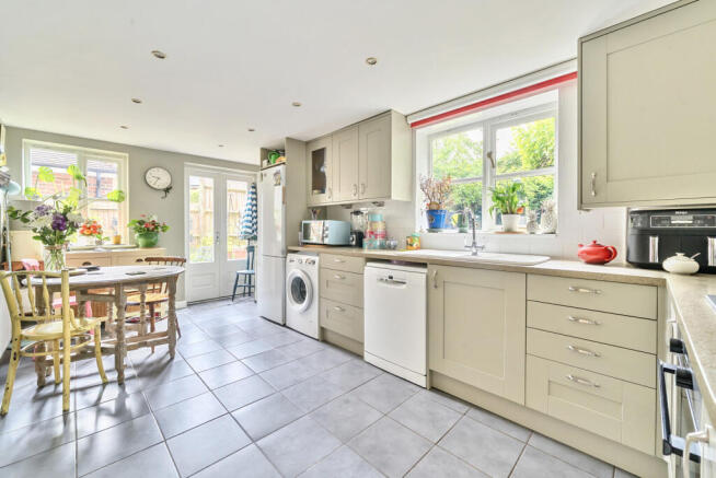 1317356-21-685d54...