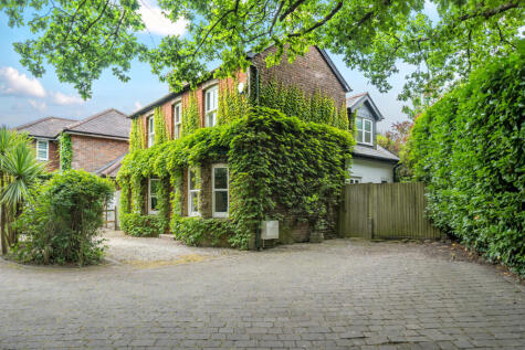 Echo Barn Lane, Wrecclesham, Farnham, GU10