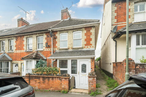 St. James Avenue, Farnham, GU9