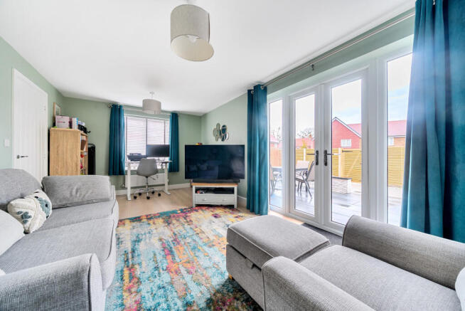 1375415-6-690b2d9...