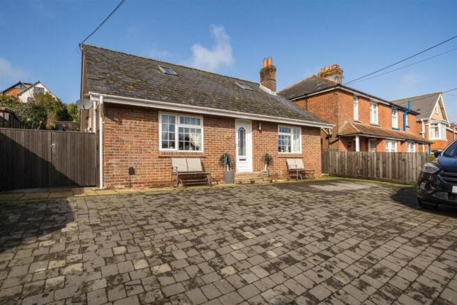 Front Elevation & Driveway.jpeg