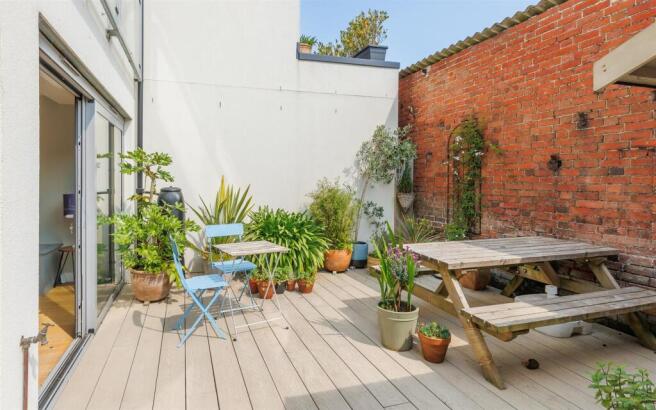 Courtyard Garden