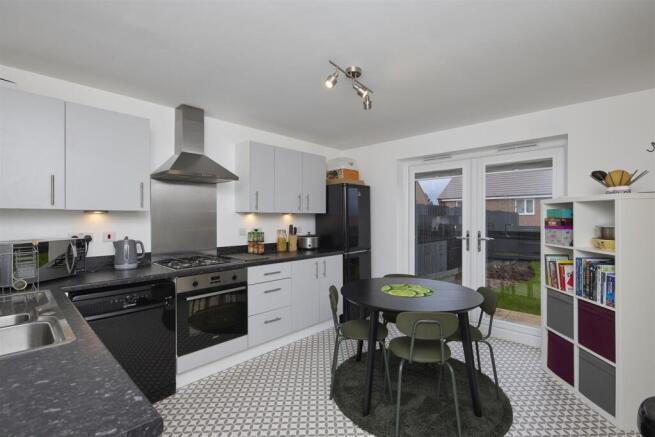 Kitchen/Dining