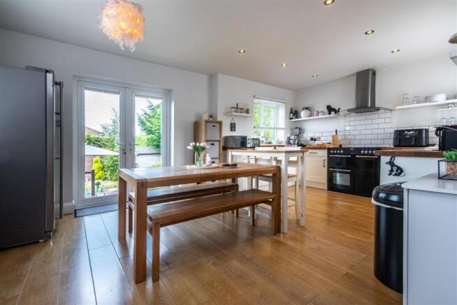 Kitchen/Dining/Family