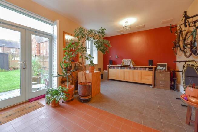 SITTING ROOM