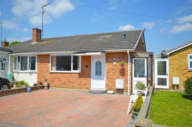 2 bedroom semi-detached bungalow for sale in Kingsthorpe, NN2