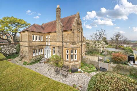 Hill House, The Avenue, Sherborne, Dorset, DT9