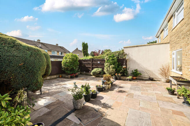 1347871-15-68c3fe...