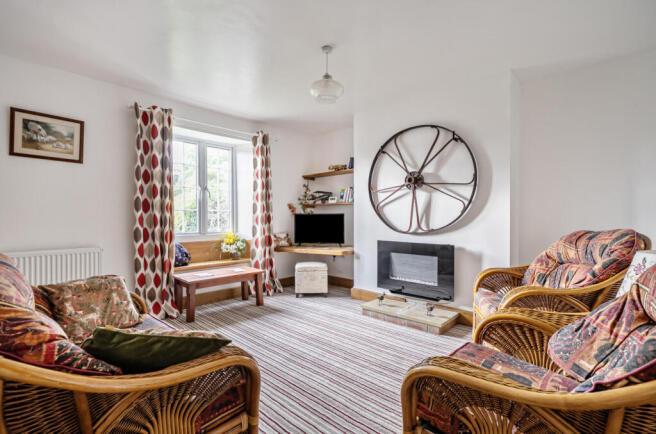 1363592-7-68e5439...