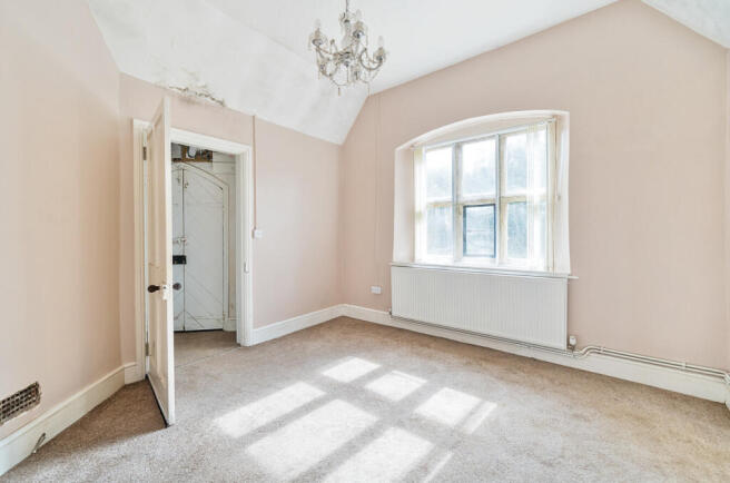 1327313-6-687a118...