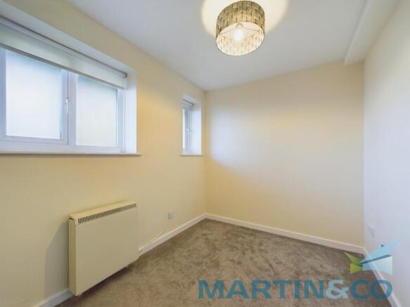 11 Woodvale - Bed...