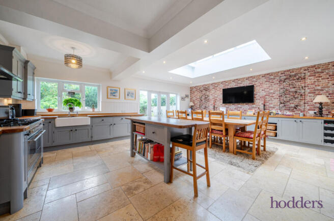 33e6ee60-0639-4d1...