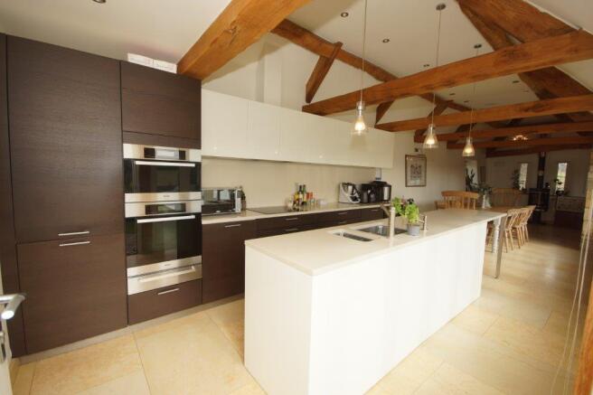 Chestnut Barn - Kitchen 1.jpg