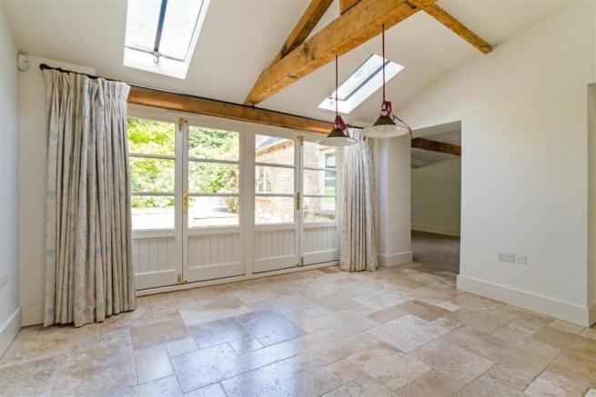 Easter House 301326  (4).jpg