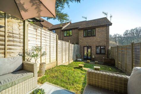 Mill Close, Haslemere, GU27