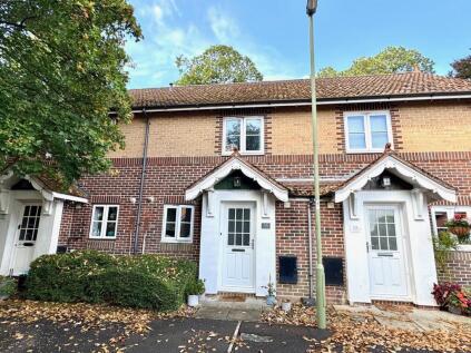 36 Vicarage Gardens Hordle Lymington SO41 0XJ