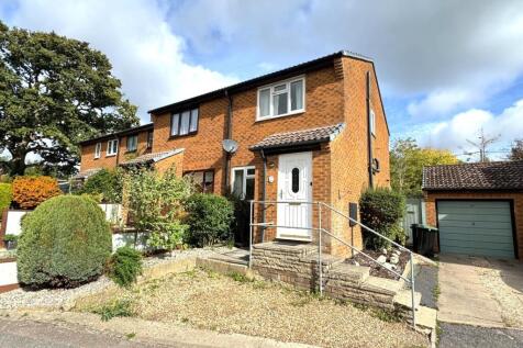 6 Myrtle Close Hordle Lymington SO41 0YE