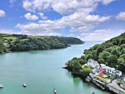 Castle Road, Dartmouth, Devon, TQ6