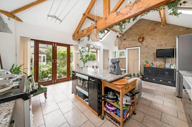 KITCHEN AREA