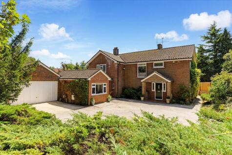 Woods Lane, Cliddesden, Basingstoke, Hampshire, RG25