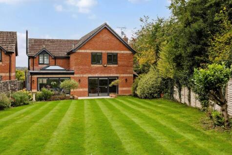 Tyfield, Sherborne St. John, Basingstoke, Hampshire, RG24
