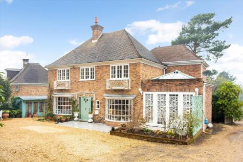 Broadwater Court, Broadwater Down, Tunbridge Wells, Kent, TN2