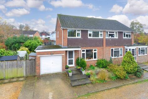 Pound Place Close, Shalford, GU4