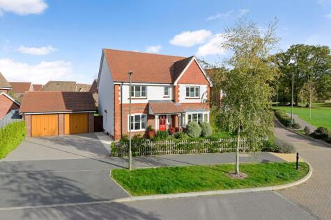 Longhurst Avenue, Cranleigh, GU6