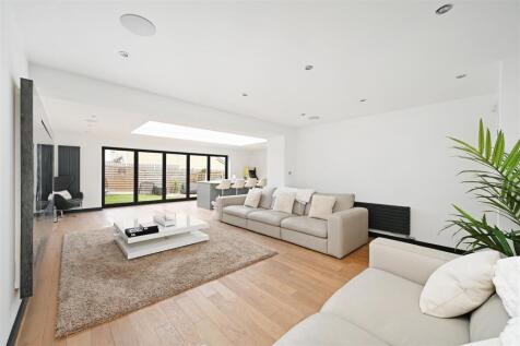 Chester Court, Eckington, Sheffield