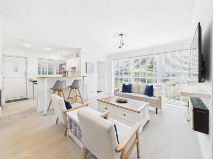 Romney Drive, Dronfield