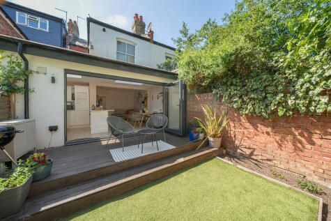 Inderwick Road, London, N8