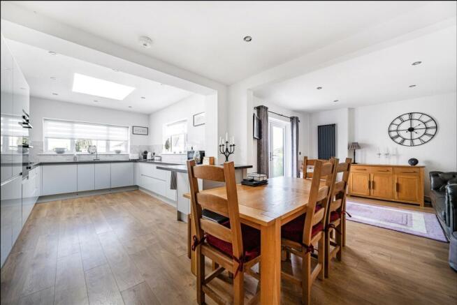 Kitchen / Dining Room