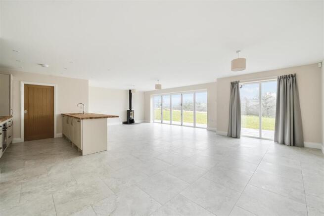 Dining/Sitting Room