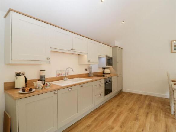 acorn kitchen.jpg