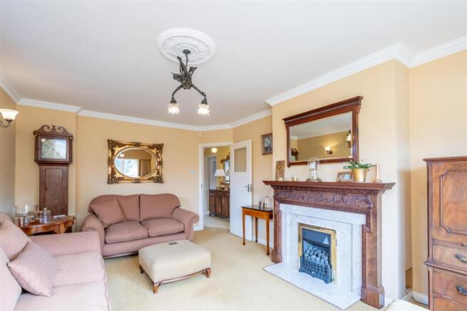 Sitting Room (2).jpg