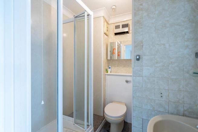 Shower Room.jpg